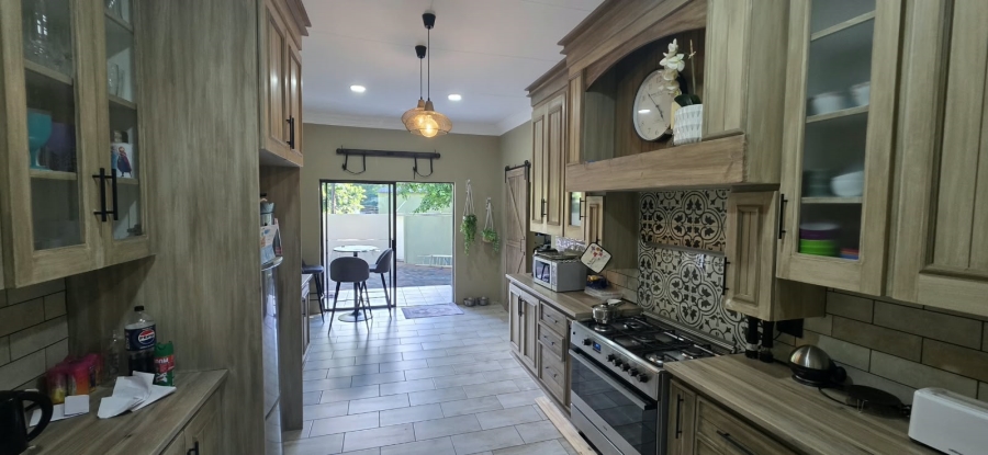 6 Bedroom Property for Sale in Parys Free State
